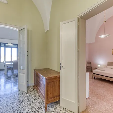 Palazzo Rondine Apartamento